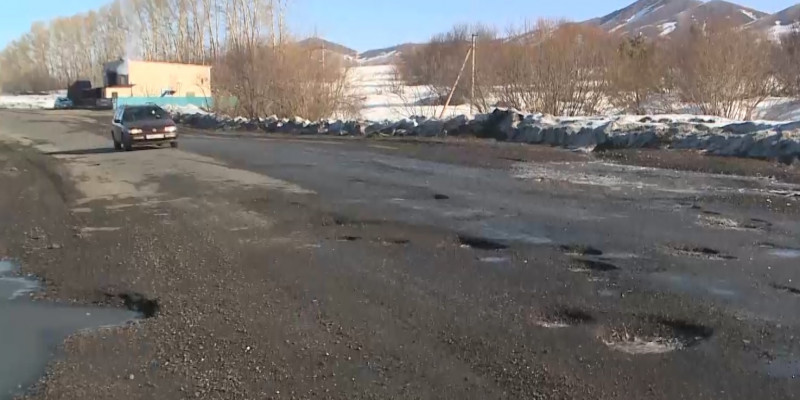 Дорога Усть-Каменогорск – Риддер в прошлом году была признана самой аварийной