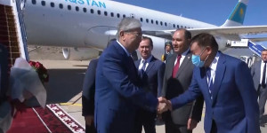 Касым-Жомарт Токаев прибыл в Кыргызстан для встречи с главами государств Центральной Азии