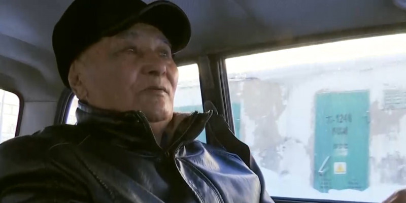 Таксист-альтруист из Караганды бесплатно возит горожан