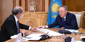 Елбасы встретился с президентом АОО «Назарбаев Университет»