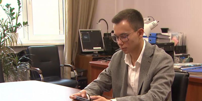 Алматинский школьник разработал приложение для детей с дислексией