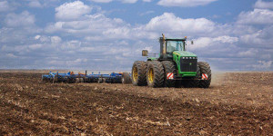 Фермеры Казахстана получили менее 20% запланированного на апрель объема дизтоплива