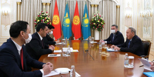 Елбасы встретился с президентом Кыргызстана С.Жапаровым