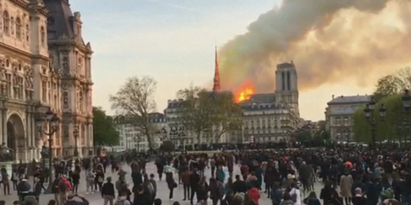 Париждегі қайғылы жағдай «ұлттық трагедия» деп танылды