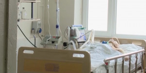 Инфекционная больница Уральска переполнена, главврач уволилась