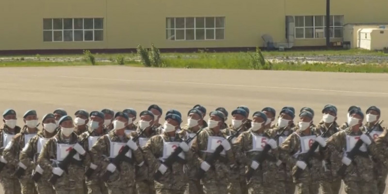Казахстанские военнослужащие примут участие в параде Победы в Москве