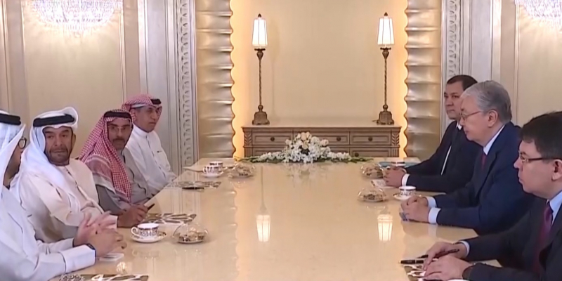 К. Токаев встретился с крупным арабским инвестором в Абу-Даби