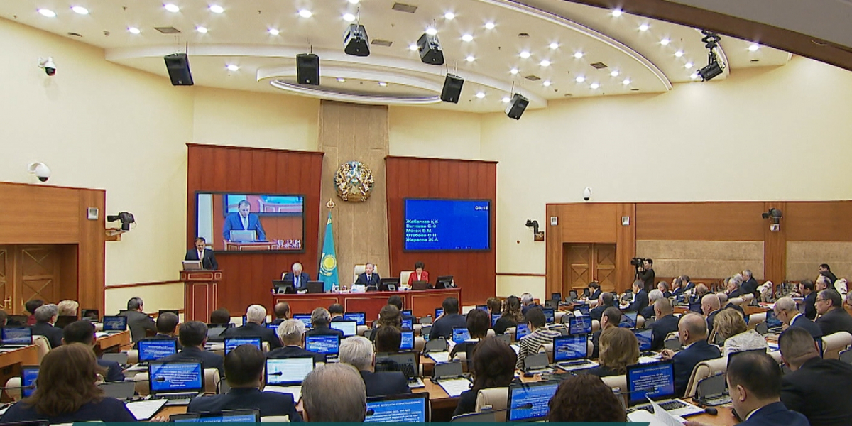 Мәжіліс міндетті әлеуметтік сақтандыру туралы заң жобасын қайта қарайды