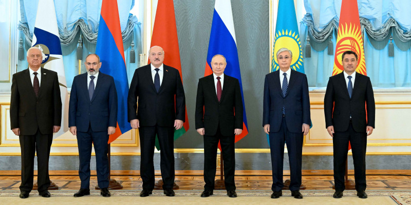 Президент Казахстана принял участие в заседании ВЕЭС в узком составе