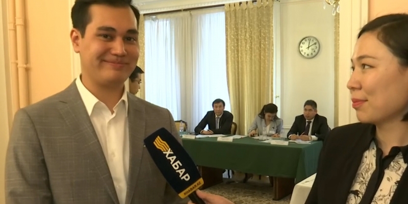 Граждане Казахстана голосуют на избирательных участках во Франции