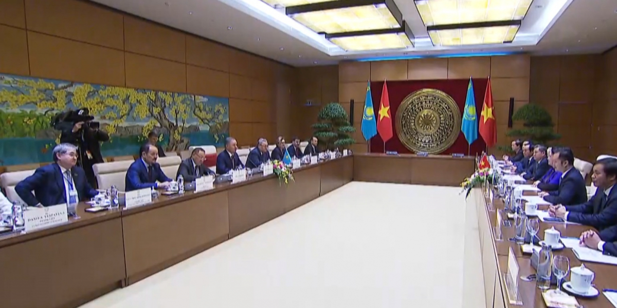Kazakstan Vietnam karym-katynasy