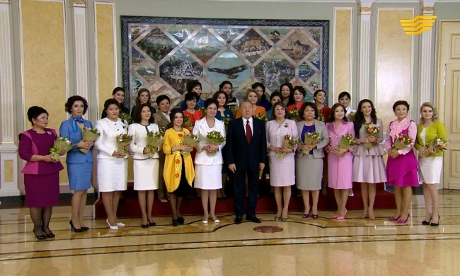 «Көктем шуағы»: встреча Президента с представителями женской общественности Казахстана