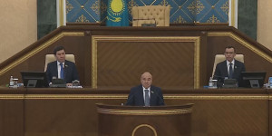 Нұрсұлтан Назарбаев әулеті қарапайым отбасы қатарына кірді