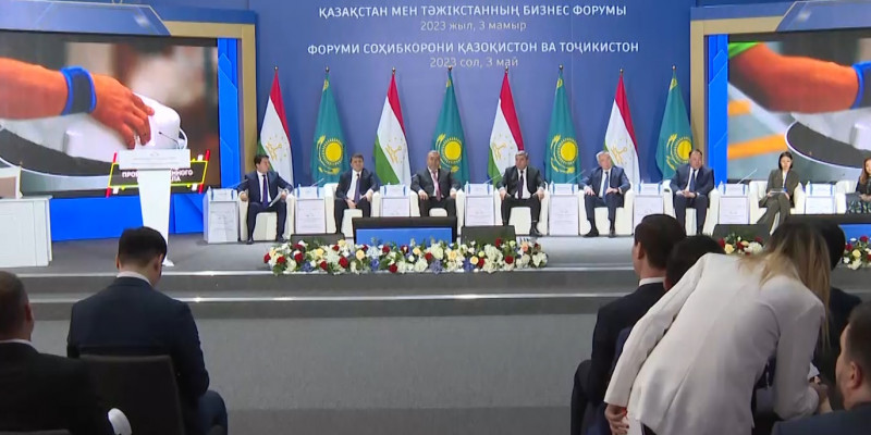 Бизнесмены Казахстана и Таджикистана подписали контракты на 2 млрд долларов