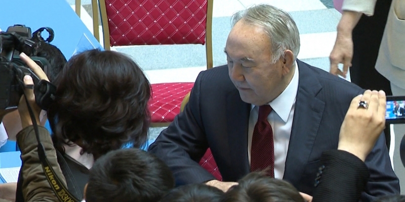 Н.Назарбаев проголосовал на выборах президента