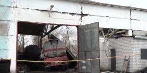 Взрыв автоцистерны привел к сильнейшему разрушению здания и гибели человека в Павлодаре