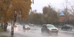 Третьи сутки подряд в Усть-Каменогорске не прекращаются дожди
