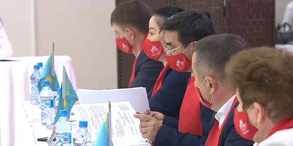 Партиялар кандидаттарды ұсыну кезеңін сәтті өткізді