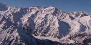 В горах начался сезон повышенного риска схода лавин – специалисты призывают туристов быть осторожнее