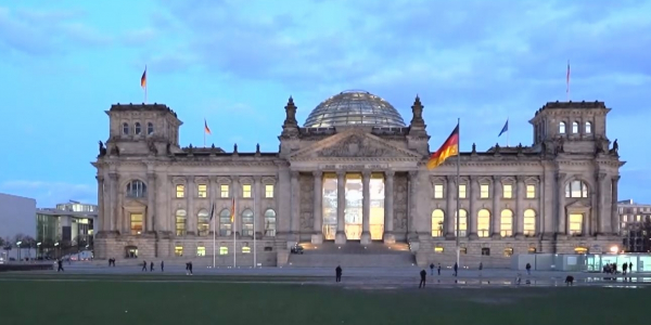 Ангела Меркель попала под домашний карантин