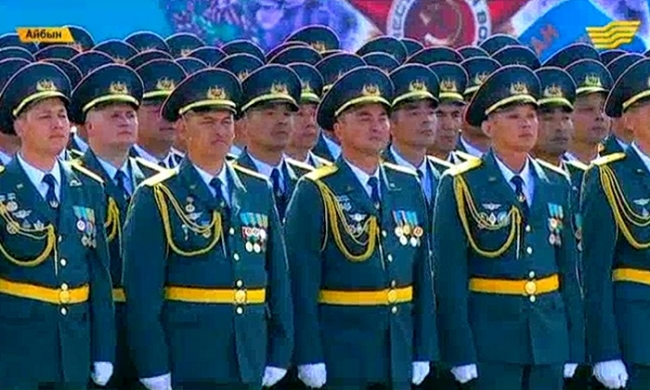 «Айбын». Қазақ армиясы. Әскери парад