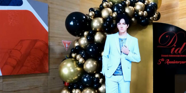 Фанаты Димаша Кудайбергена собрались на 5-летие образования фан-клуба в Джакарте