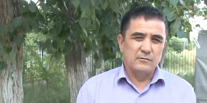 В Актюбинской области продолжается борьба с саранчой