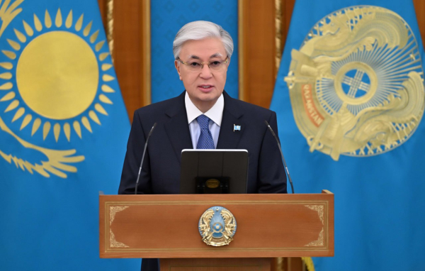 Президент поздравил работников энергетической отрасли