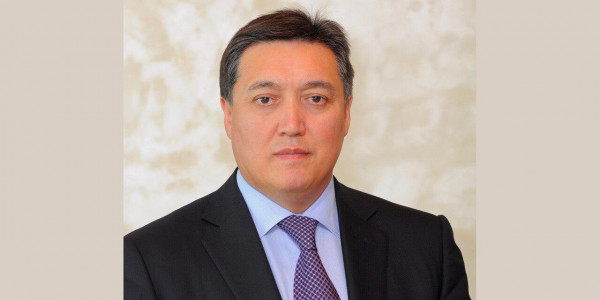 А.Мамин поздравил казахстанцев с Днем единства