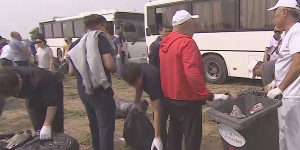 Министр экологии пригласил всех казахстанцев на субботник