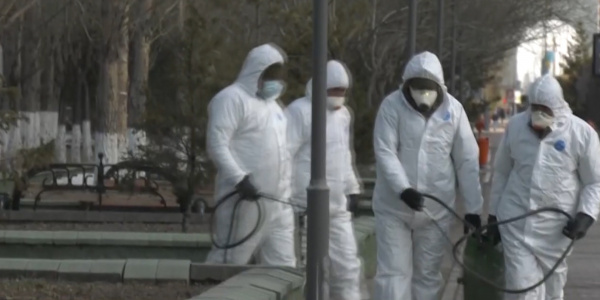 В столице регулярно проводят дезинфекцию общественных мест