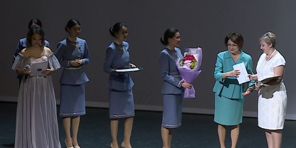 Лучшим врачом 2019 года стал онколог из Павлодара Тельман Альгожин