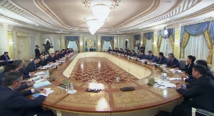 Совещание по актуальным вопросам текущей повестки дня под председательством Главы Государства