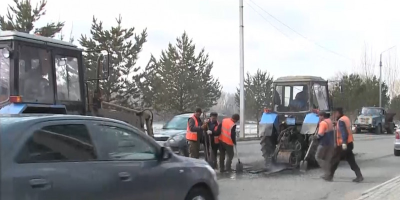 Десять тысяч дорожных ям за 100 дней собираются ликвидировать в Усть-Каменогорске