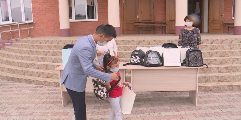 Благотворительная акция «Дорога в школу» стартовала в Казахстане