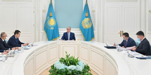 Президент РК провел совещание по экономическим вопросам