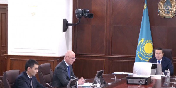 В 2 раза сократился транзит грузов по Казахстану по Транскаспийскому маршруту