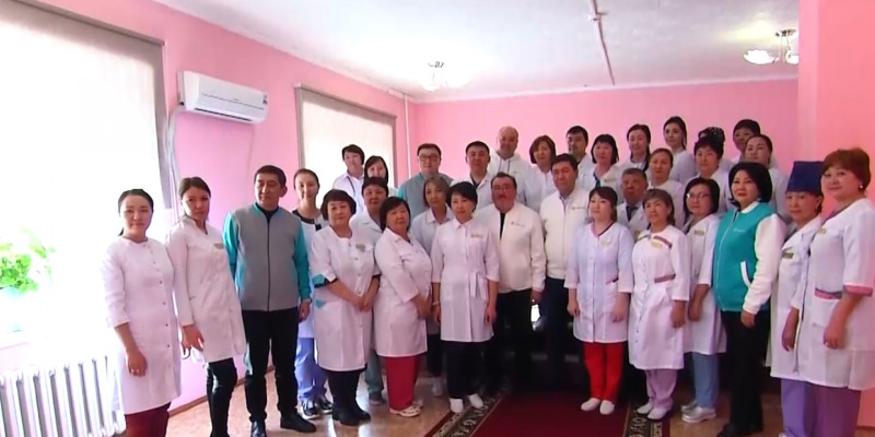 Партия AMANAT обсудила здравоохранение с избирателями Восточного Казахстана