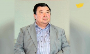&laquo;Тағдыр жолы&raquo;. Театр сыншысы, Қазақстанның еңбек сіңірген өнер қайраткері Әшірбек Сығай