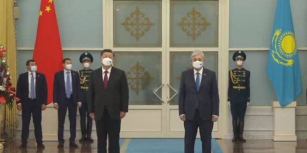 Елімізге мемлекеттік сапармен ҚХР төрағасы Си Цзиньпин келді