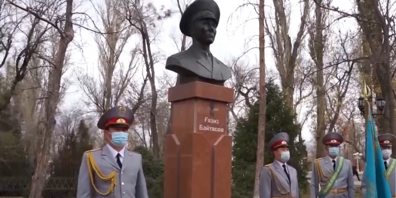 Память народного героя Газиза Байтасова почтили в Жамбылской области