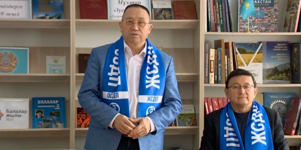 Ауесбаев встретился с избирателями в поселке Шортанды