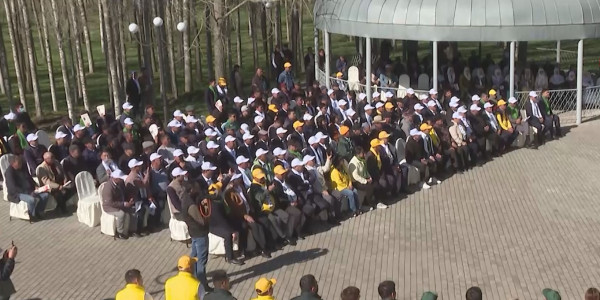 &laquo;Ауыл&raquo; партиясы Мәртөбе биігінде жиын өткізді