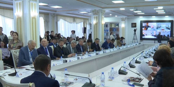 В столице прошла конференция в честь юбилея Акима Тарази