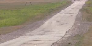 Водители Костанайской области жалуются на убитую дорогу