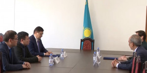 Агентство «Хабар» и КазНАИ имени Темирбека Жургенова подписали двусторонний меморандум о сотрудничестве