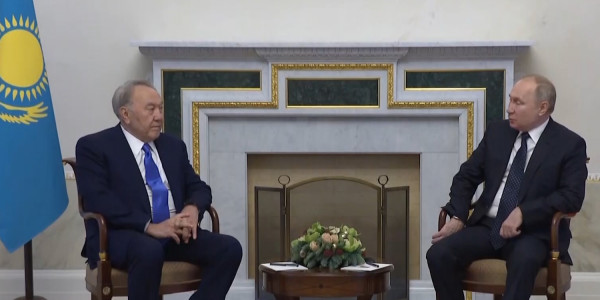 Елбасы Нұрсұлтан Назарбаев пен Ресей президенті Владимир Путин кездесті