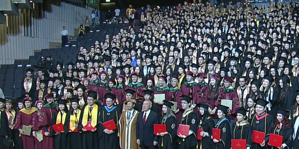 Елбасының қатысуымен Назарбаев Университеті түлектерінің оқу бітіру салтанаты болды