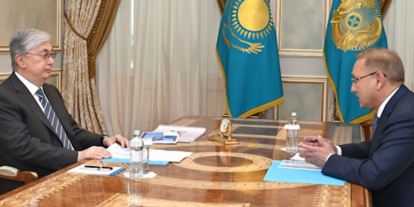 Касым-Жомарт Токаев принял акима Жетысуской области