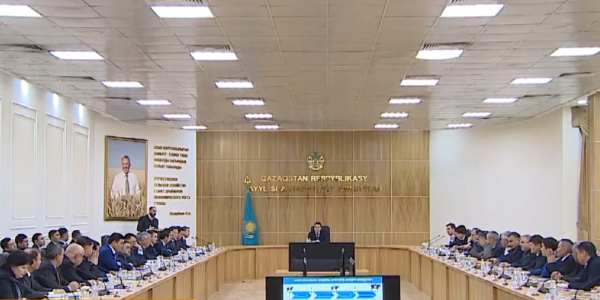 А. Мамин провел расширенное совещание по вопросам мясного животноводства